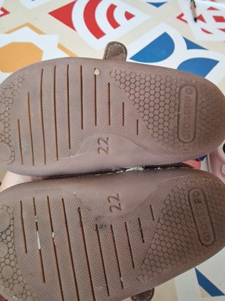 Zapatillas bebé nº 22 - Lote 4 pares