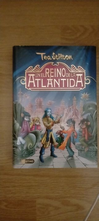 Libro de Tea Stilton nuevo .