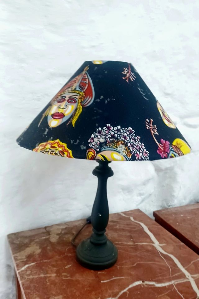 Tulipa conica lampara mesa