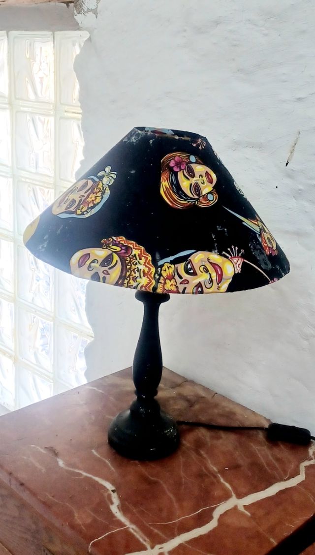 Tulipa conica lampara mesa