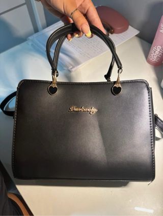 Bolso negro pequeño