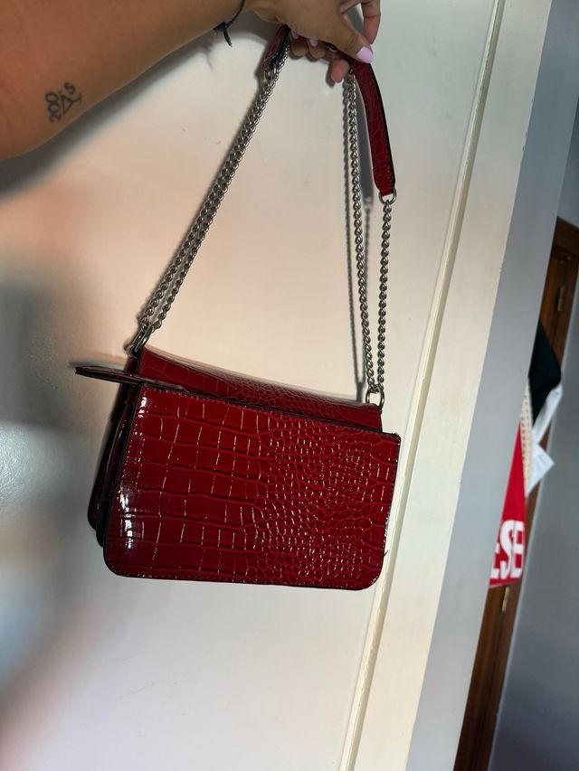 Bolso bandolera rojo efecto cocodrilo