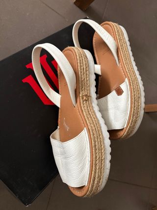 Sandalias blancas verano