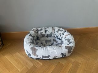 Cama perro pequeña marrón-gris