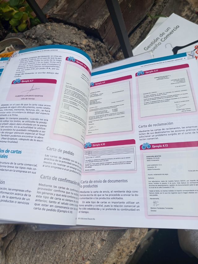 Servicios de atención comercial