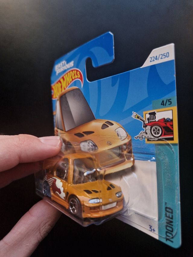 Hot Wheels Supra mk4