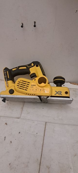 Cepillo Dewalt XR Brushless