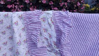 Coperta trapunta viola fiori
