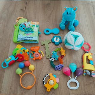 Pack Juguetes Bebé - 12 piezas