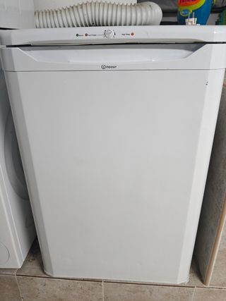 Congelador Indesit. No  enfría bien