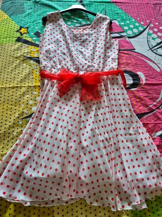 Vestito estivo a pois rosso e bianco