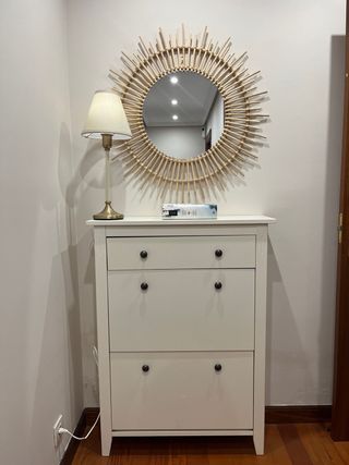 Zapatero blanco de madera