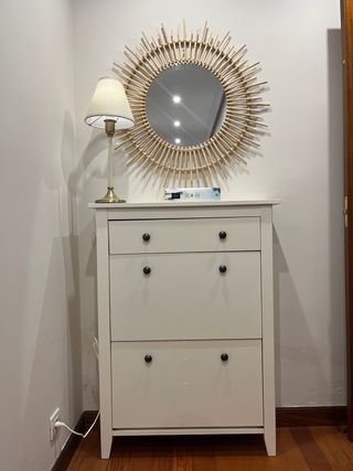 Zapatero blanco de madera