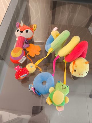 Pack bebé: Cuna, portabebés, calienta biberones...