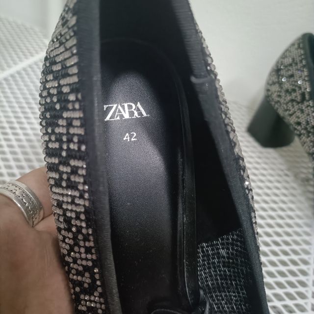 Zapatos tacón negros brillantes