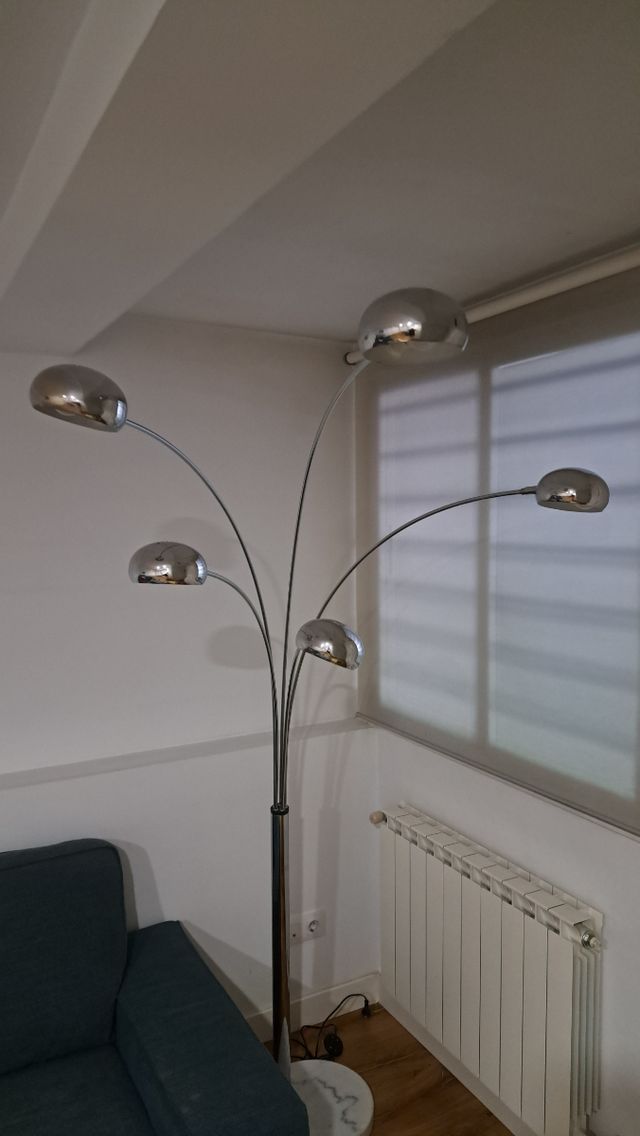 OPORTUNIDAD Lámpara pie 5 brazos metal