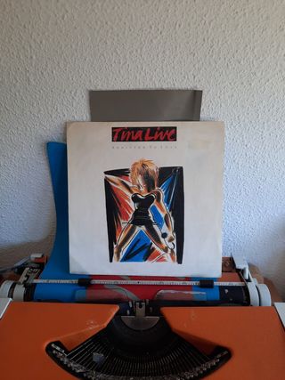 Single TINA TURNER - Adicted To Love