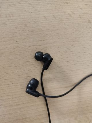 Auriculares inalámbricos negros TONEMAC N18