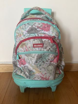 Mochila Infantil Tandem Ruedas. Muy buen estado.