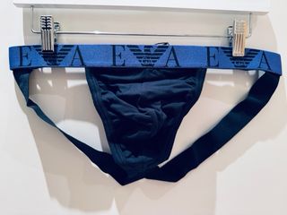 Jockstrap negro y lila de Emporio Armani