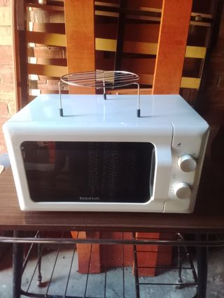 Microondas Taurus - Blanco
