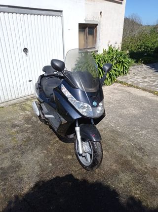 Piaggio X8 250cc Scooter