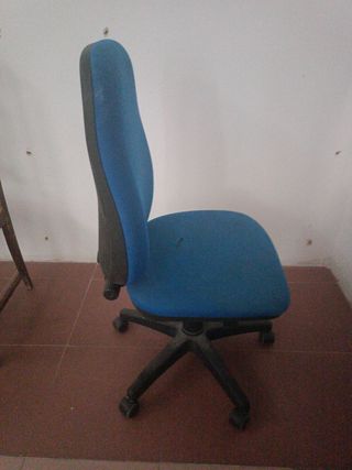 Silla oficina azul tela