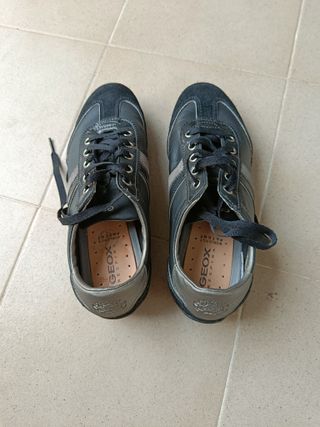 Zapatos Geox negros deportivos