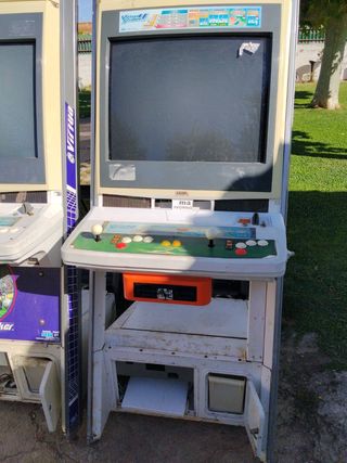 Lote 
2 máquinas recreativas Sega Naomi