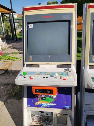 Lote 
2 máquinas recreativas Sega Naomi