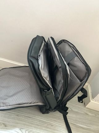 Mochila viaje negra