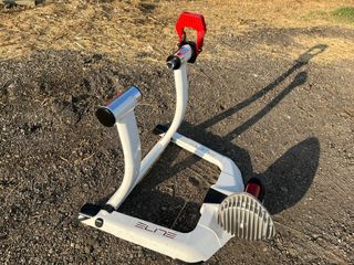 Rodillo Elite Qubo Fluid: Entrenamiento ciclismo