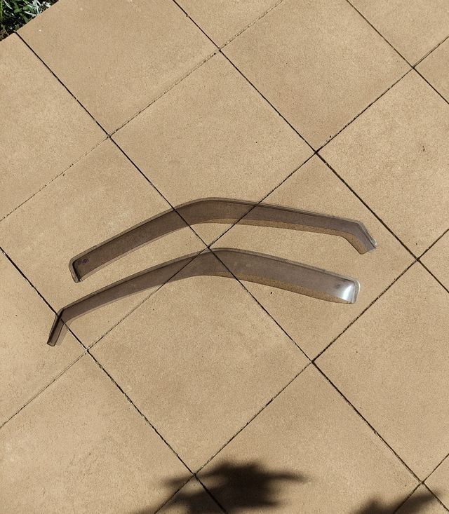 Deflectores de aire ventanilla Nissan