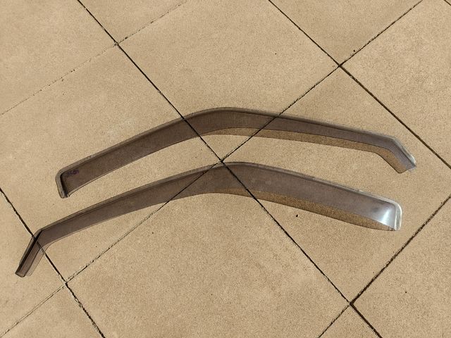 Deflectores de aire ventanilla Nissan