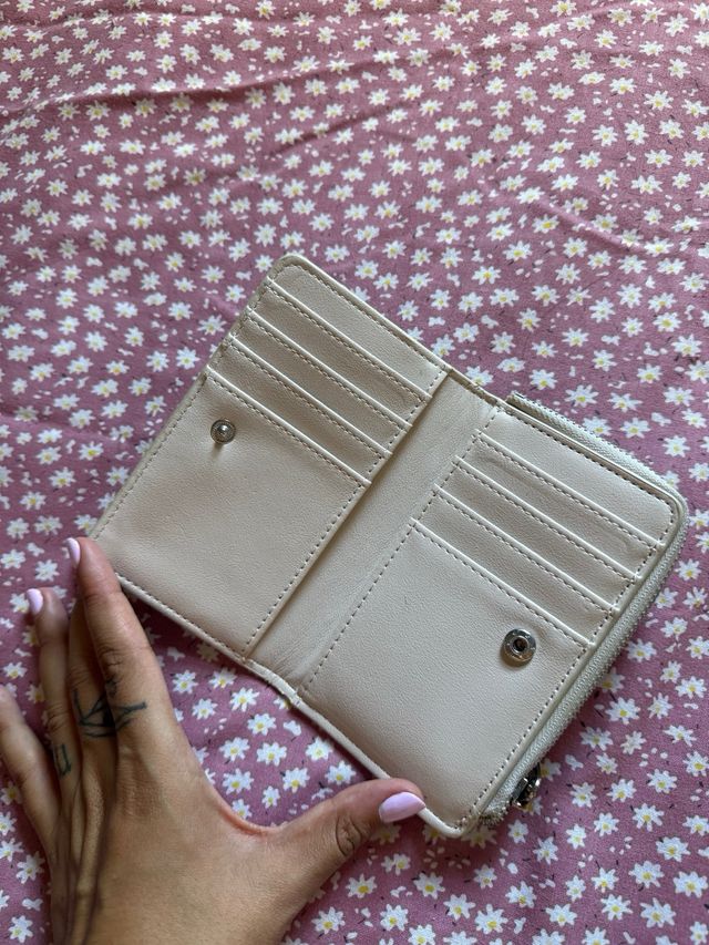 Monedero Stradivarius beige