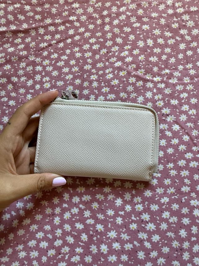 Monedero Stradivarius beige