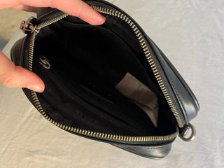 Bolso bandolera Guess negro