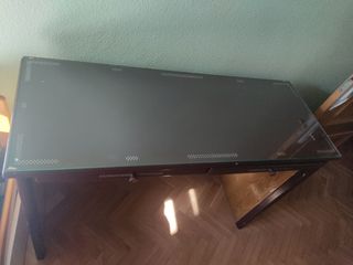 Mesa escritorio con sobre de cristal 