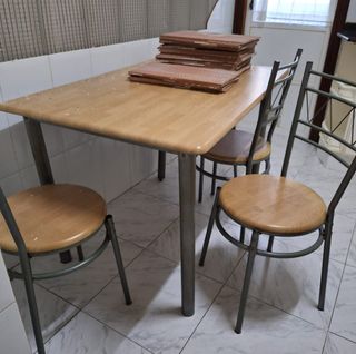 Mesa cocina + 4 sillas - Gris Beige