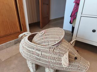 Cesta mimbre cerdito 