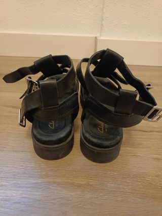 Sandalias romanas negras