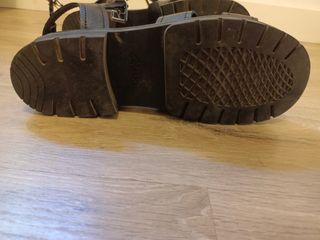 Sandalias romanas negras