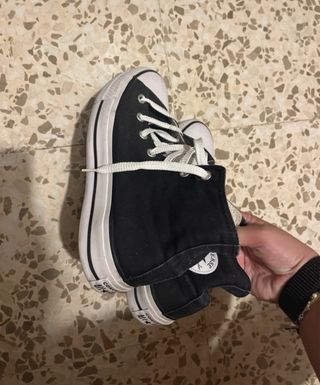 Converse Chuck Taylor negras altas