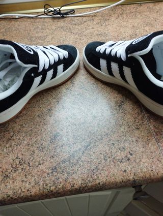 Zapatillas Adidas negras