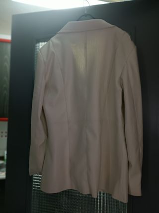 Chaqueta polipiel blanca ZOTENO