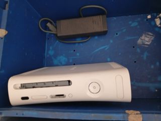Xbox One bianca - plastica e tasto lettore rotto