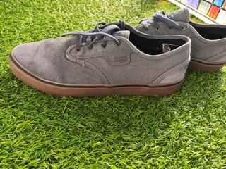 Zapatillas Globe Gris - usadas