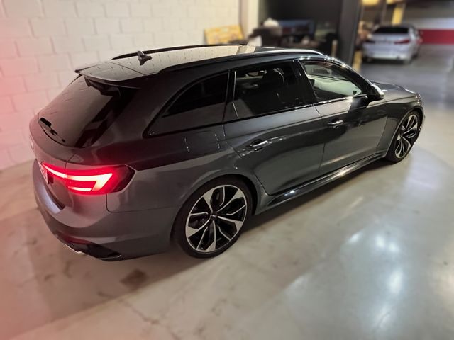 Audi RS4 2018