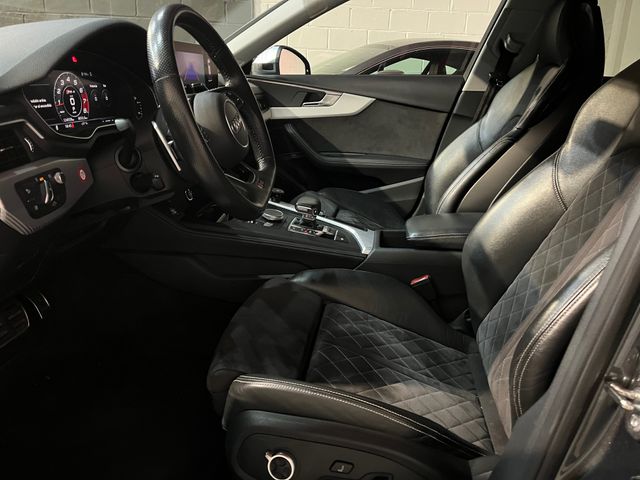 Audi RS4 2018
