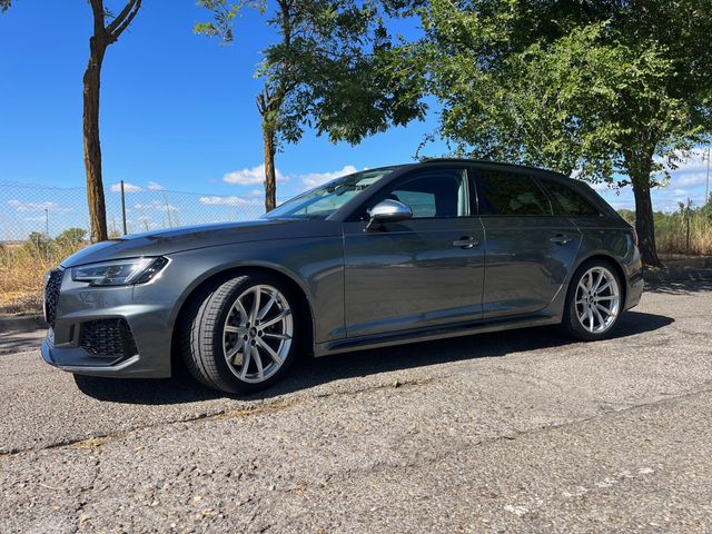 Audi RS4 2018